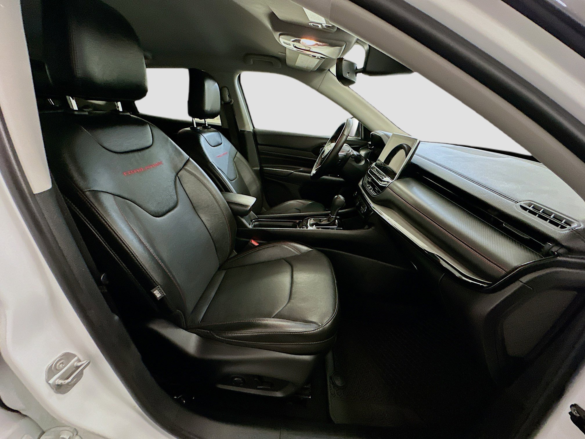 Used 2022 Jeep Compass Trailhawk w/ Trailhawk Elite Group image 33