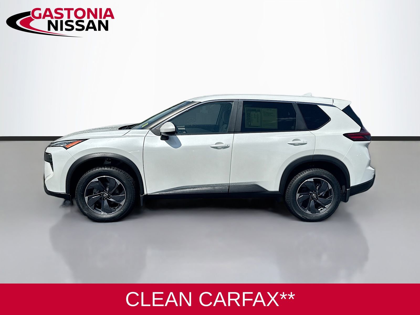 Used 2024 Nissan Rogue SV AWD/4WD image 5