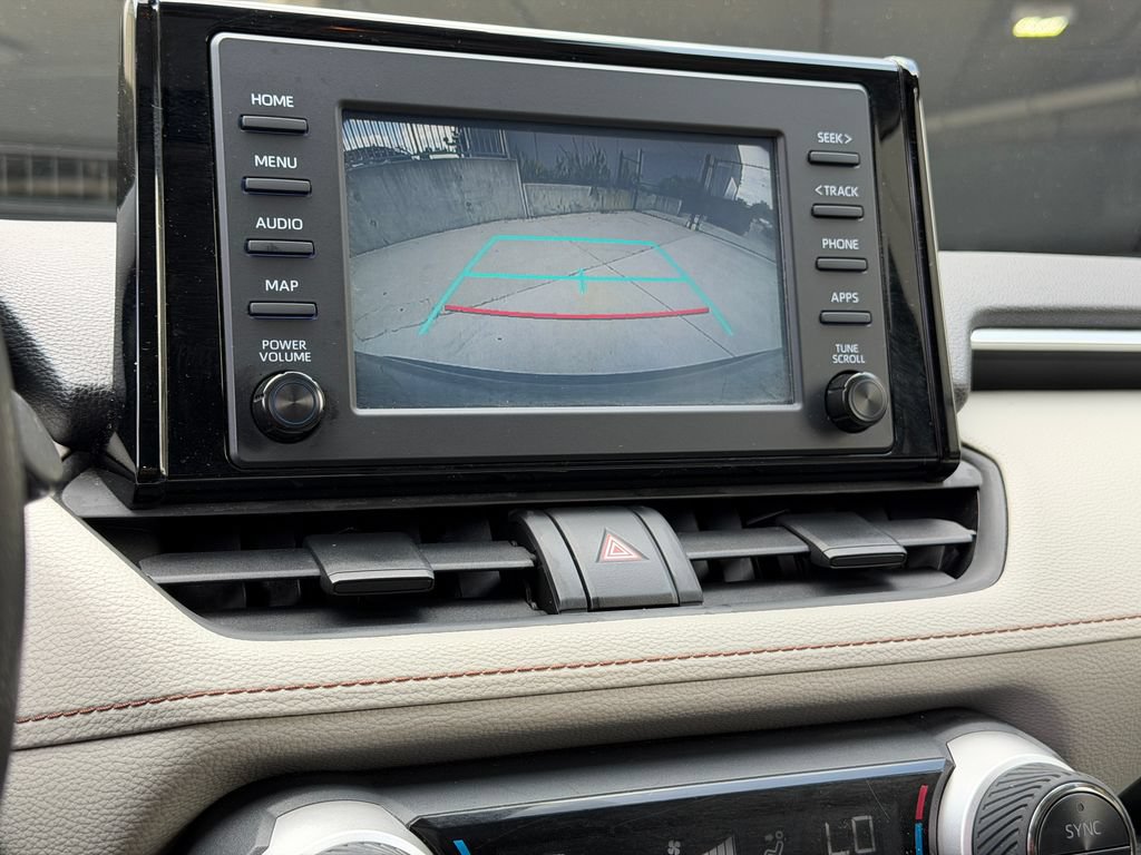 Used 2019 Toyota RAV4 XLE w/ Convenience Package AWD/4WD image 16