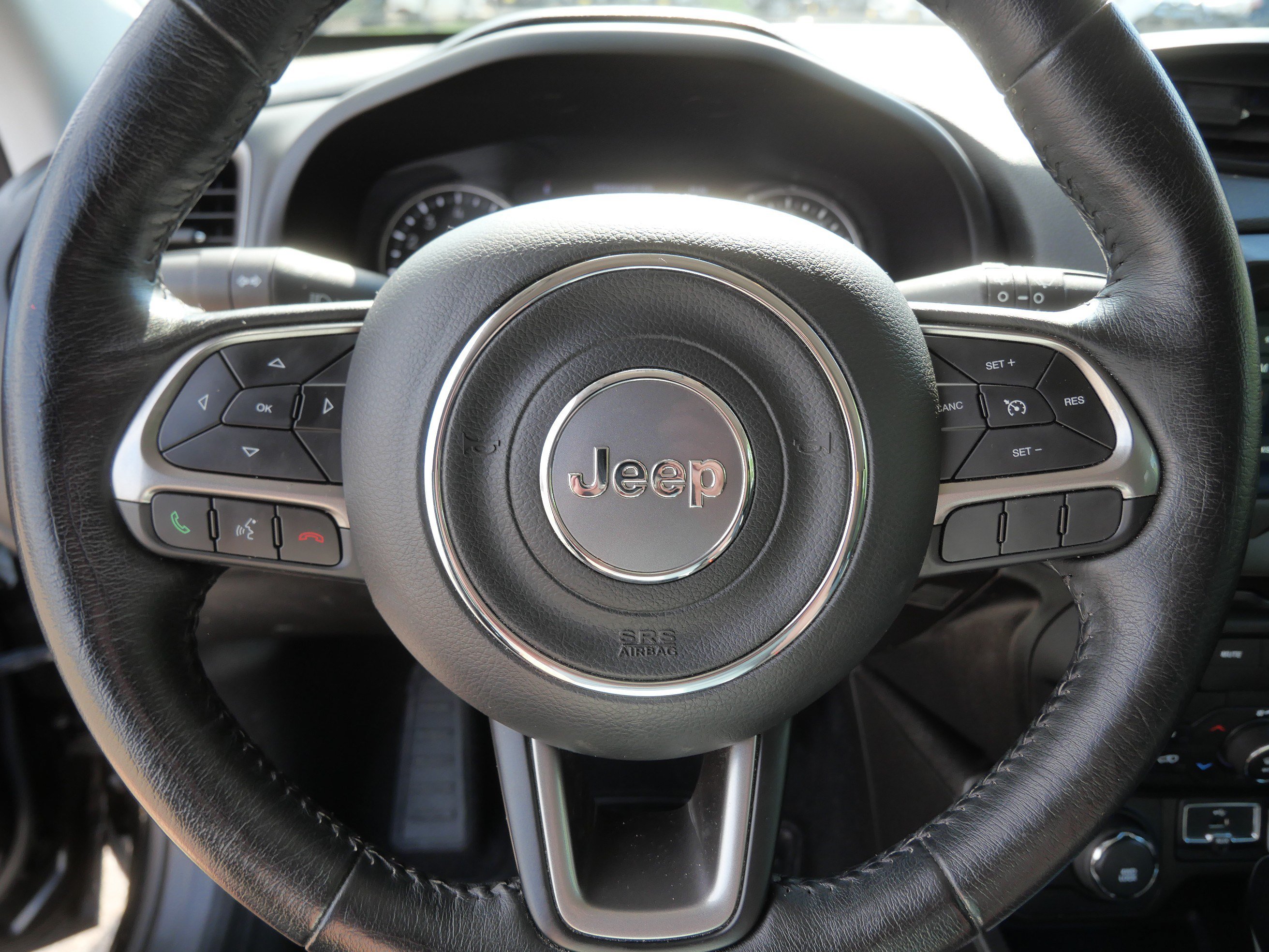 Used 2020 Jeep Renegade Limited w/ Trailer Tow Group AWD/4WD image 25