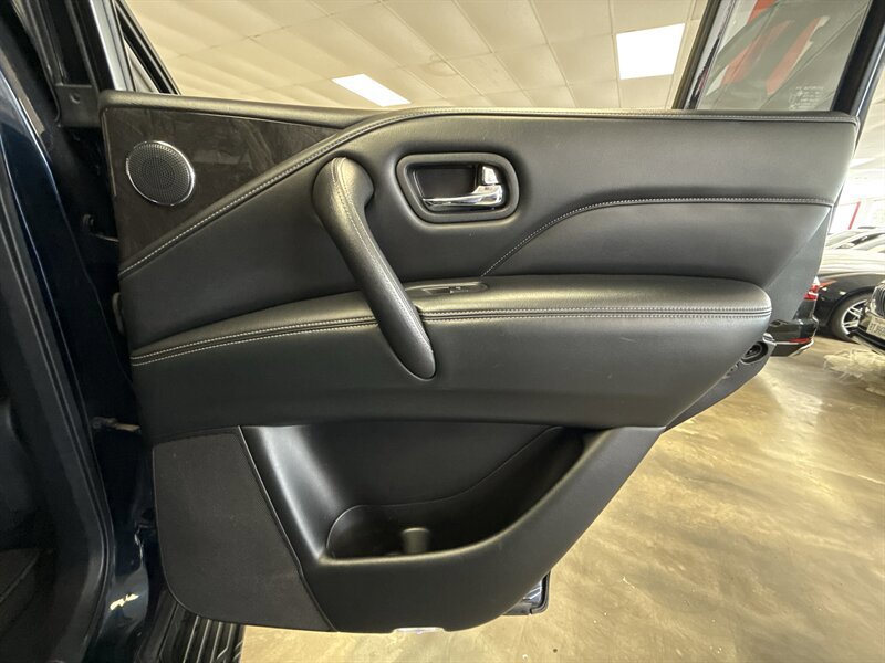Used 2020 INFINITI QX80 Luxe w/ Proassist Package RWD image 19