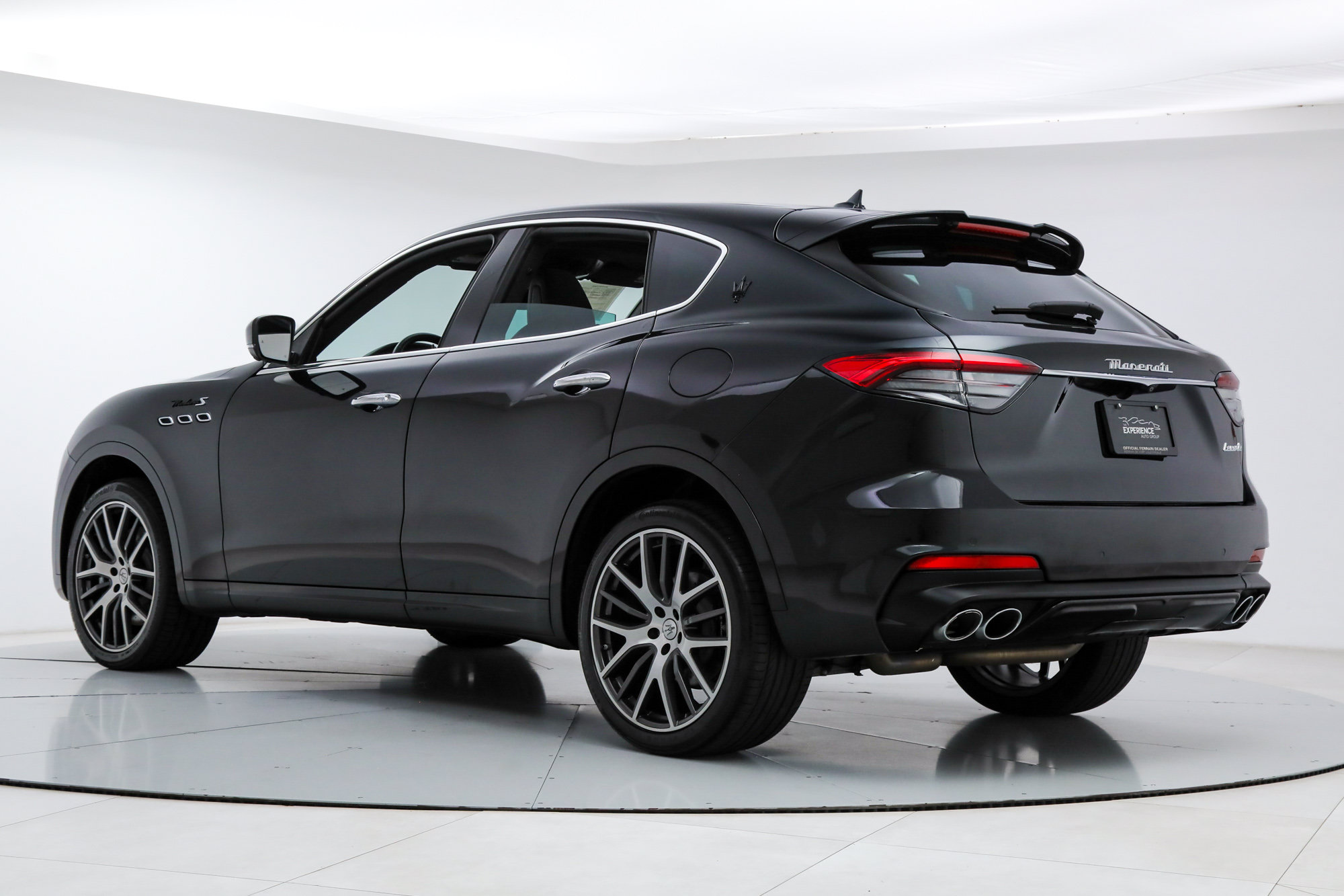 Certified 2022 Maserati Levante Modena S AWD/4WD image 3