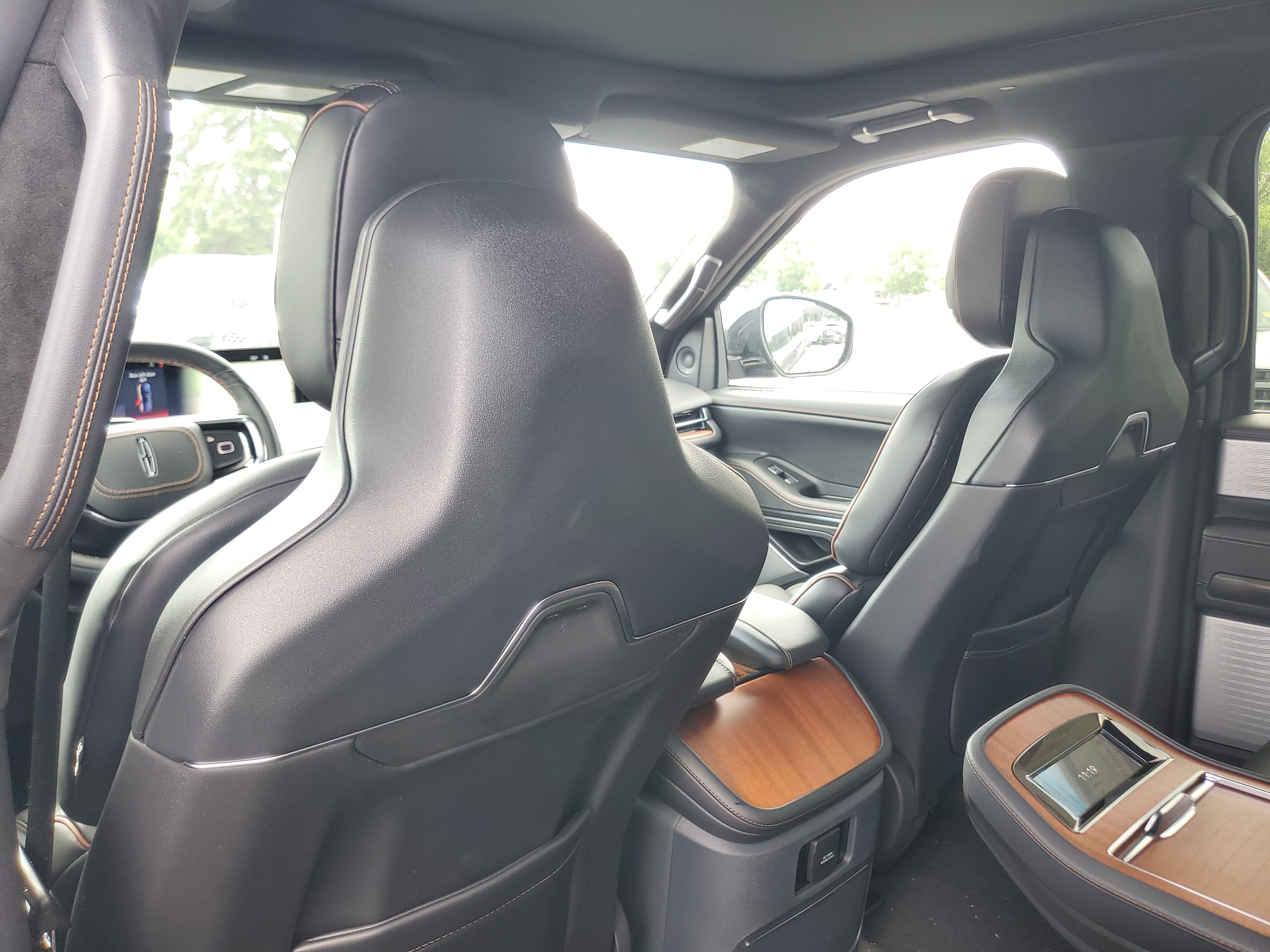 New 2026 Lincoln Navigator Black Label AWD/4WD image 27