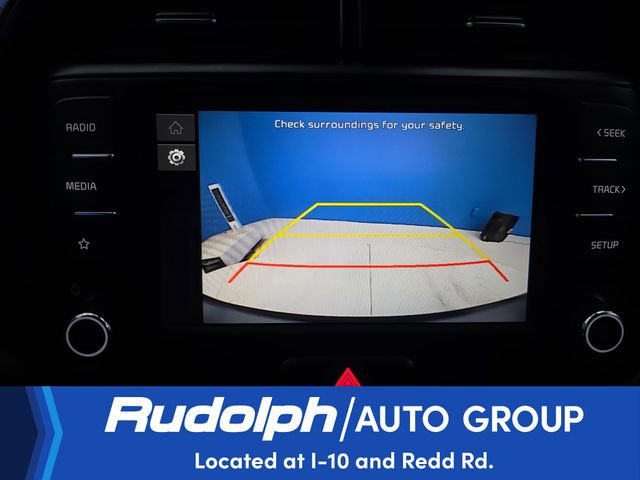 Used 2025 Kia Soul LX w/ LX Technology Package FWD image 21