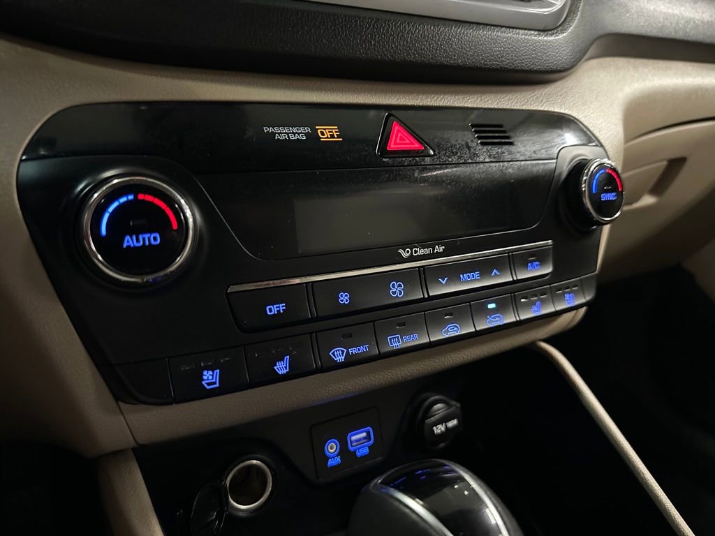 Used 2016 Hyundai Tucson Limited w/ Option Group 03 FWD image 21