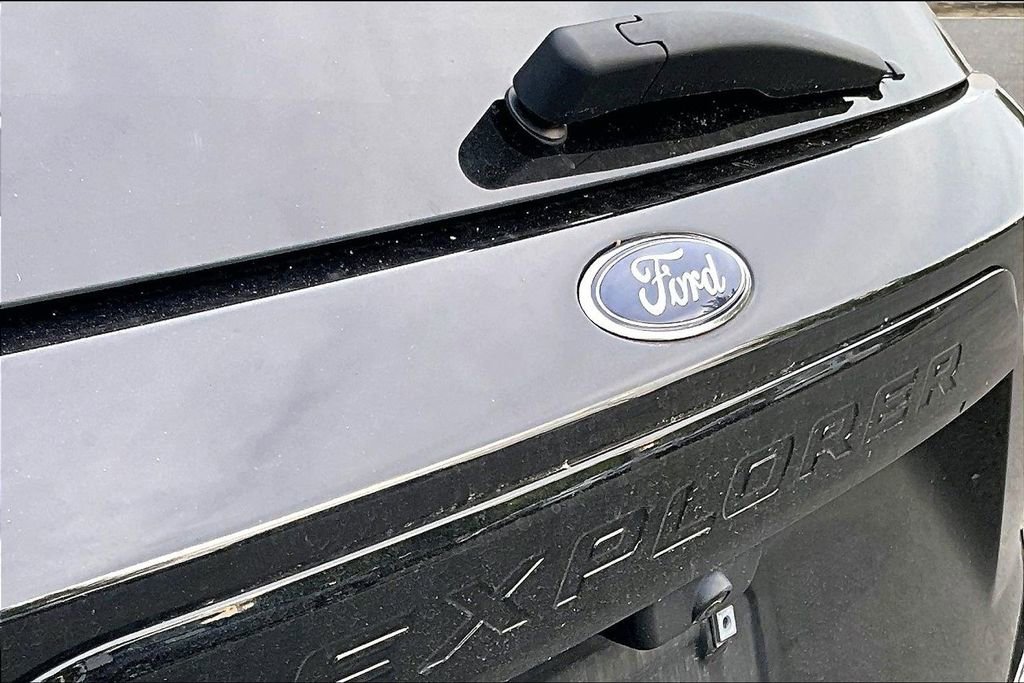 Used 2023 Ford Explorer ST w/ Equipment Group 401A AWD/4WD image 21
