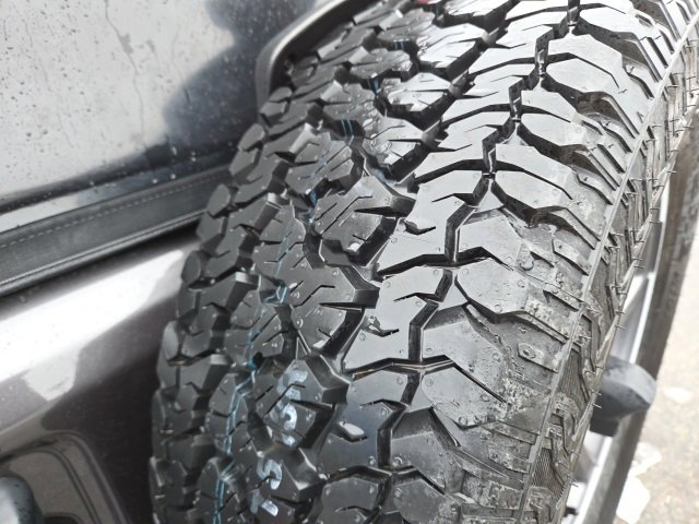 Used 2021 Jeep Wrangler Sport S image 60