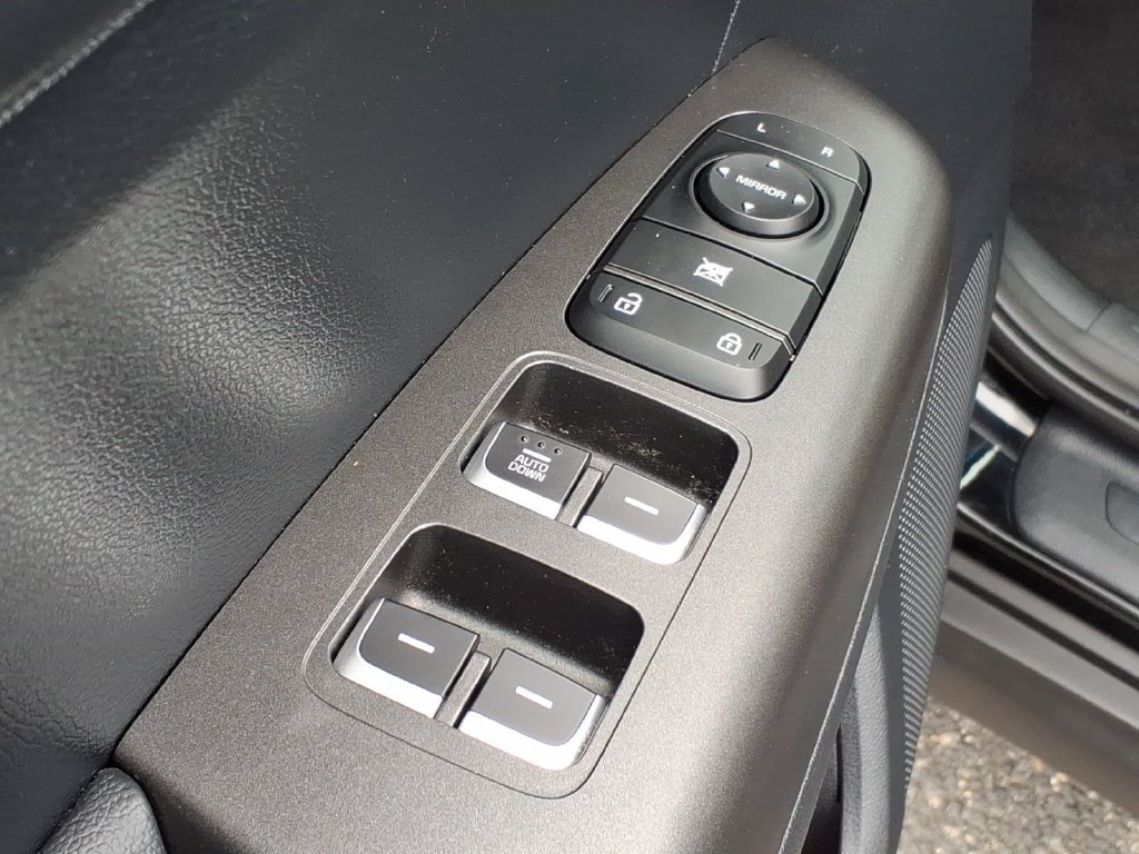 Used 2022 Kia Sportage LX AWD/4WD image 13