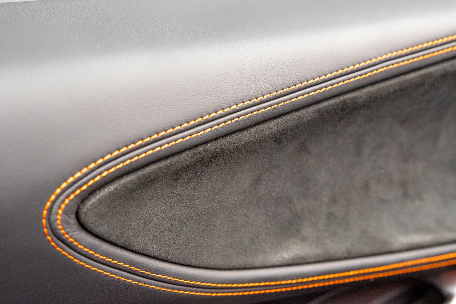 Used 2025 Ferrari SF90 Spider image 44