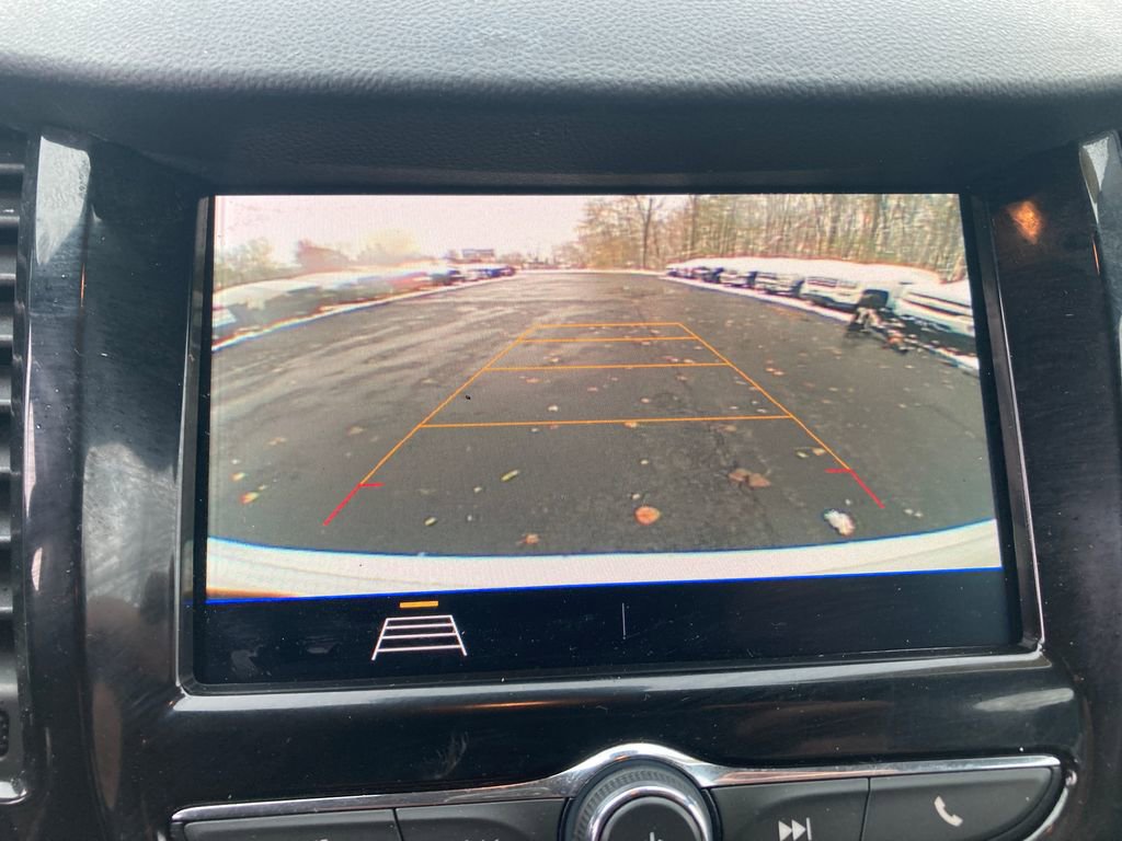 Used 2022 Chevrolet Trax LT w/ Driver Confidence Package image 24