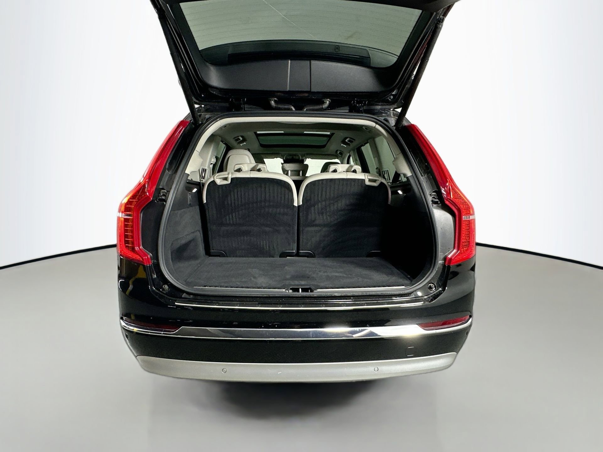 Certified 2022 Volvo XC90 T6 Inscription w/ Advanced Package image 28