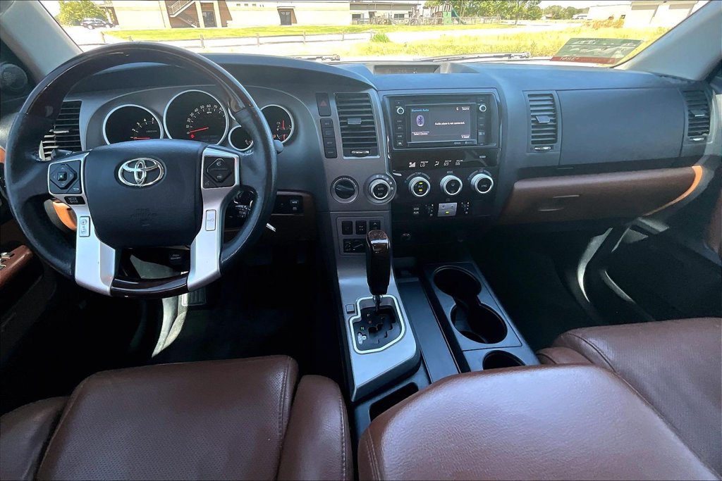 Used 2015 Toyota Sequoia Platinum AWD/4WD image 14