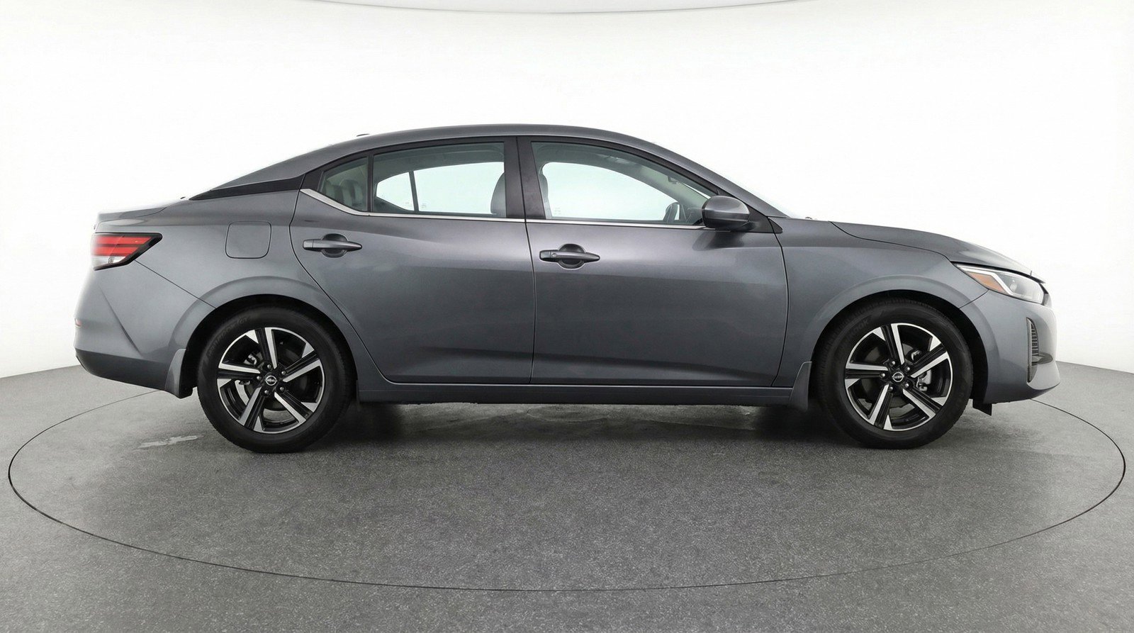 Used 2025 Nissan Sentra SV FWD image 11