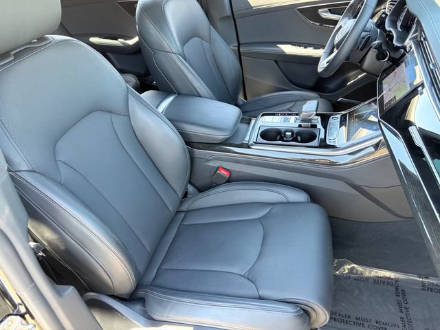 Used 2025 Audi Q8 Prestige AWD/4WD image 19