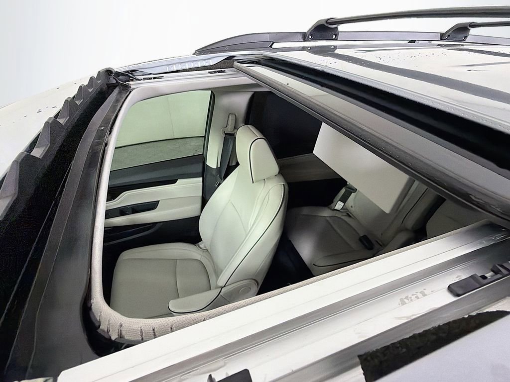 Used 2026 Honda Odyssey Touring image 16