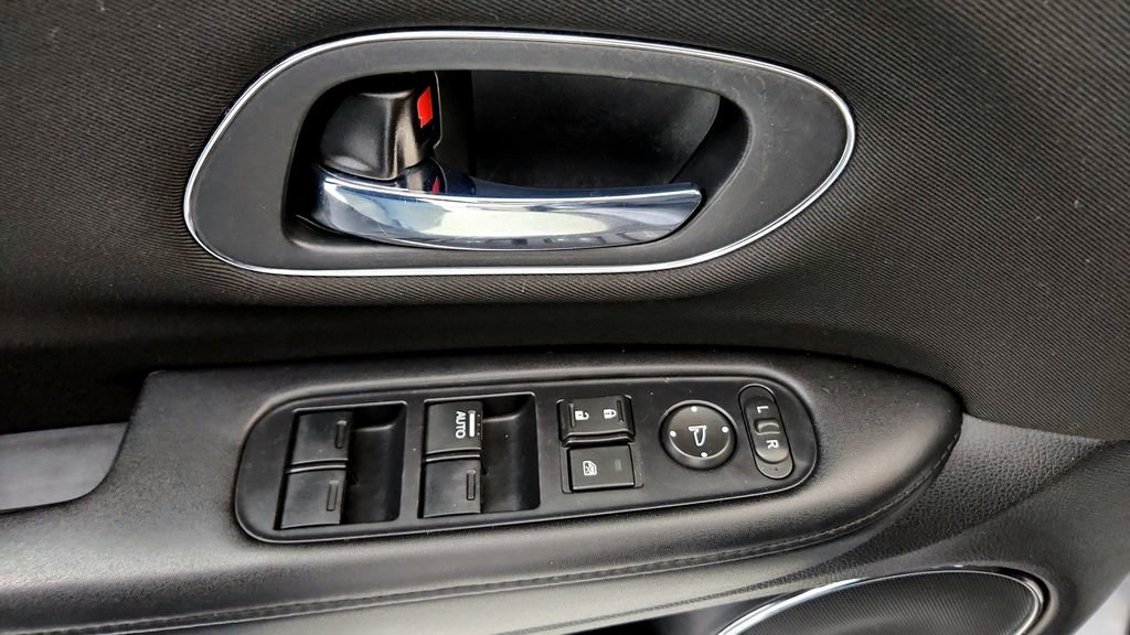 Used 2016 Honda HR-V EX image 23