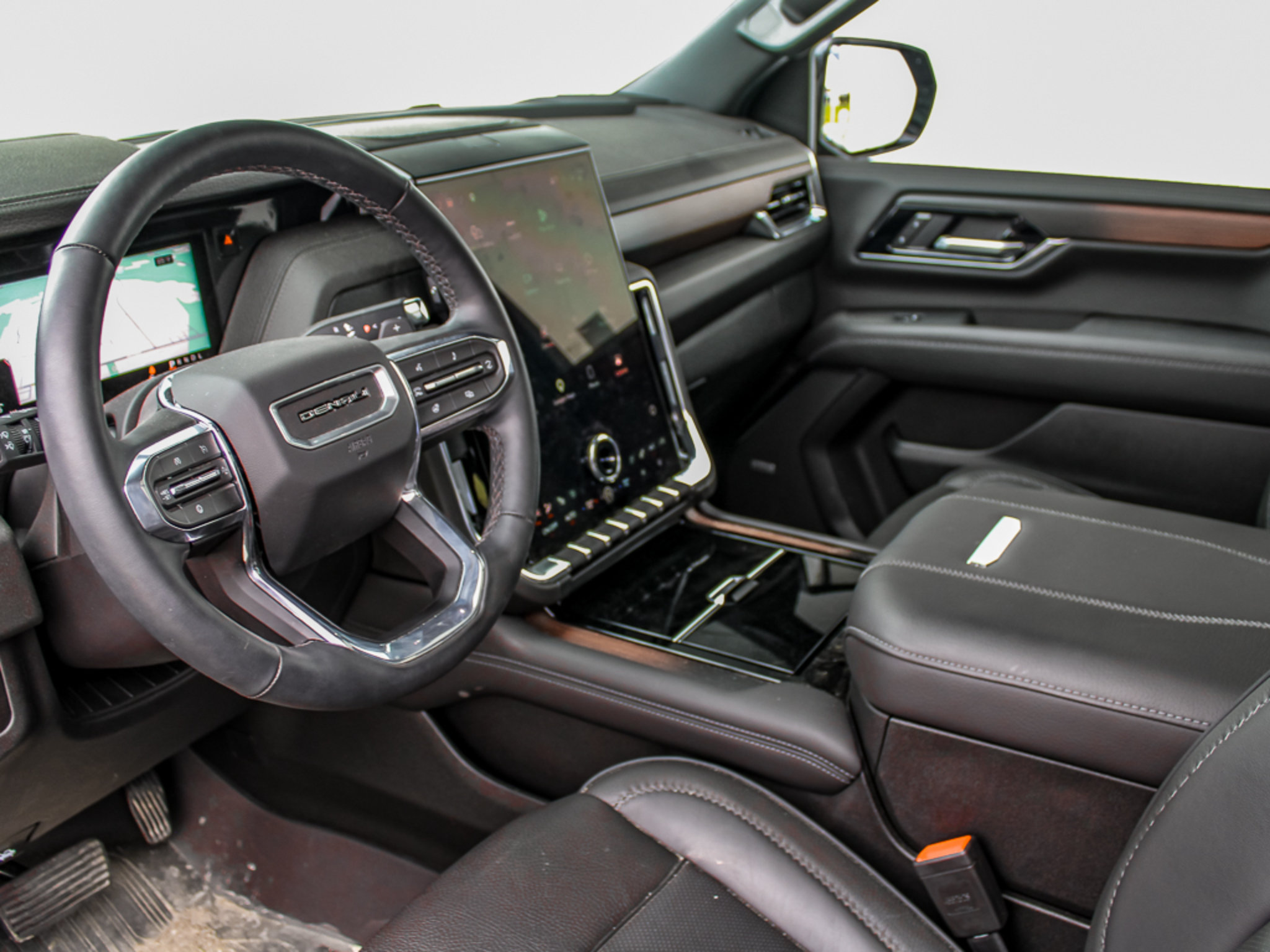 Used 2026 GMC Yukon Denali w/ Sun & Power Step Package AWD/4WD image 20