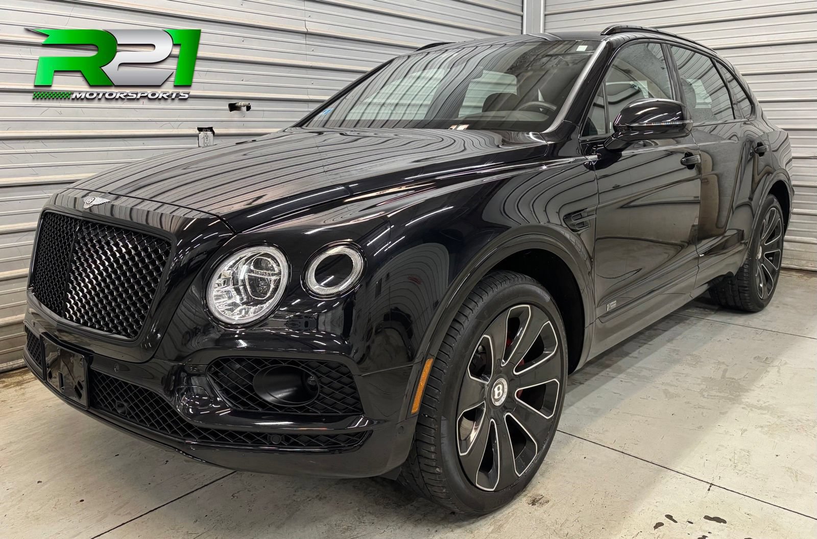 Used 2020 Bentley Bentayga AWD/4WD image 1