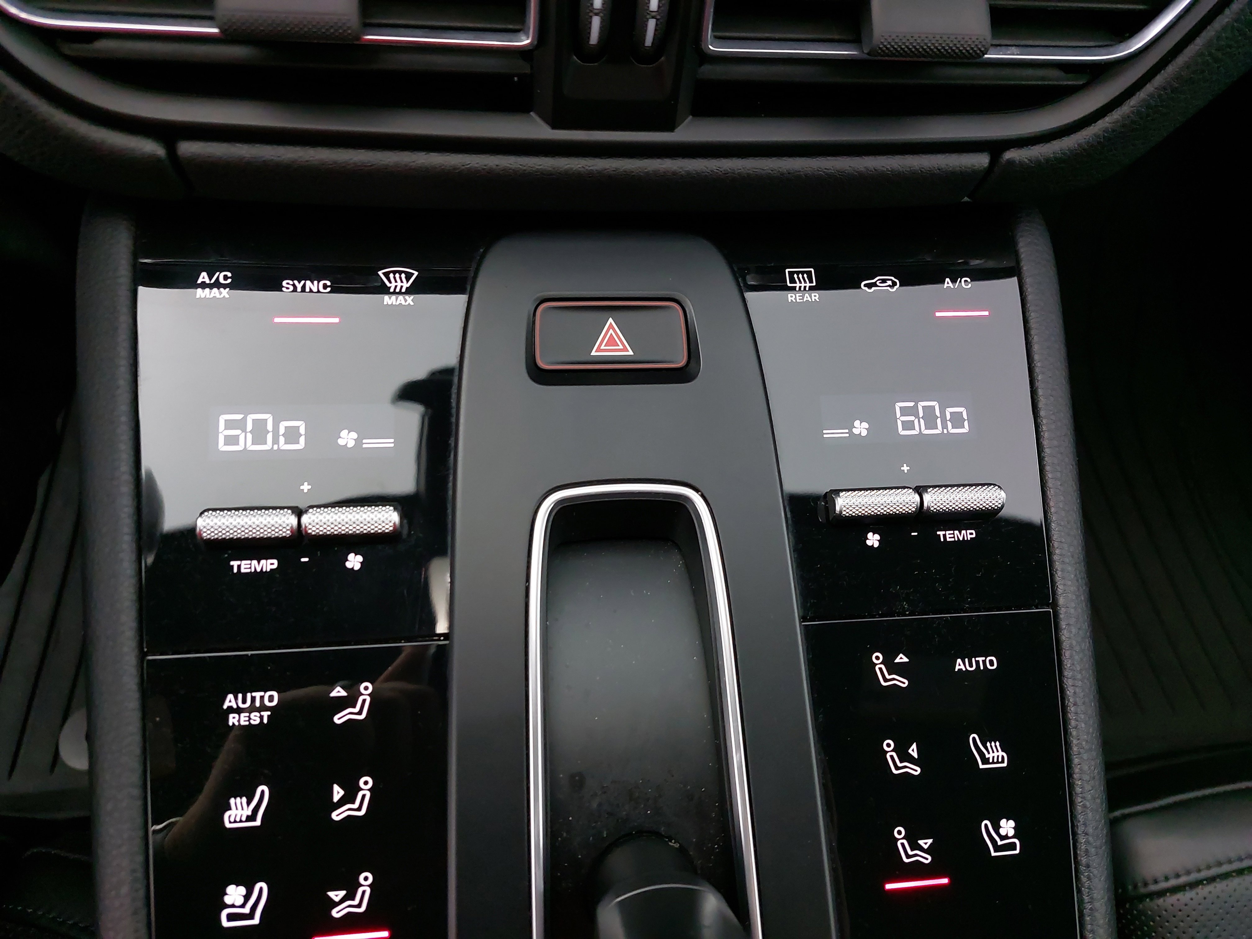 Used 2023 Porsche Macan image 23