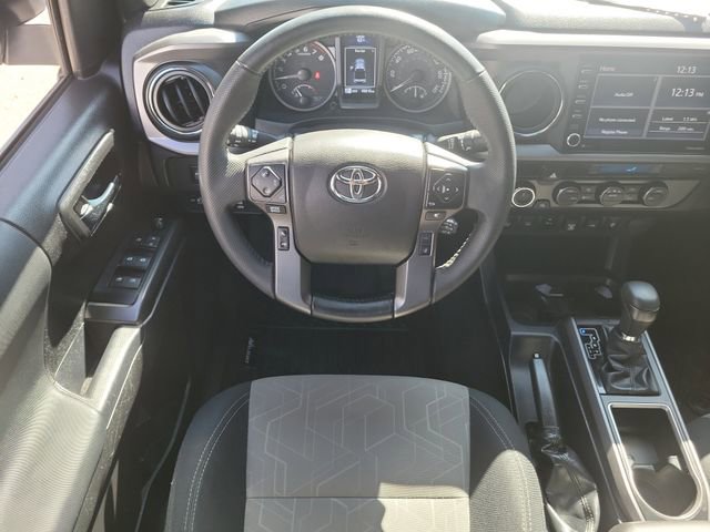 Used 2022 Toyota Tacoma TRD Sport w/ Technology Package image 16
