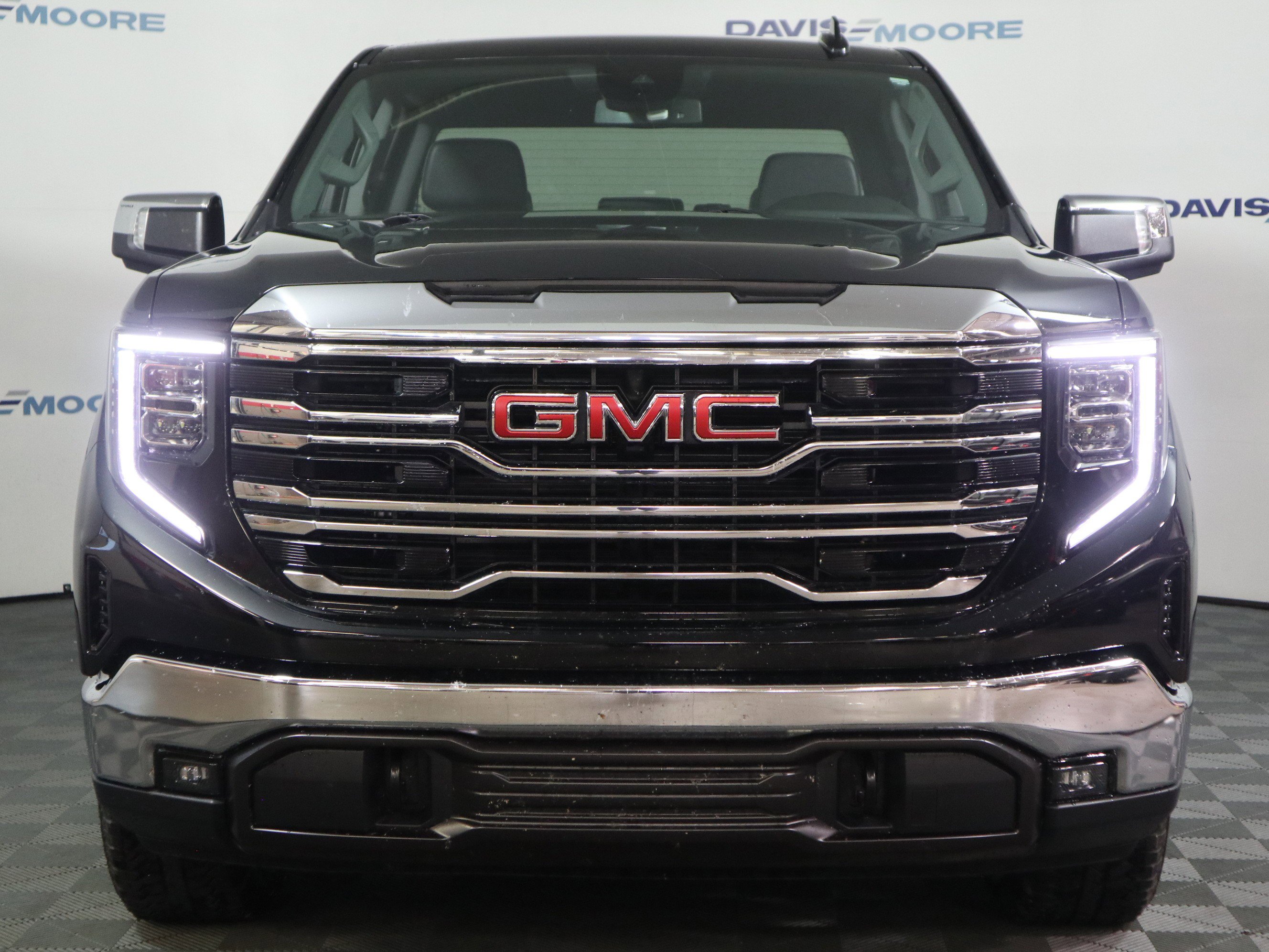 Used 2024 GMC Sierra 1500 SLT w/ SLT Premium Package image 13