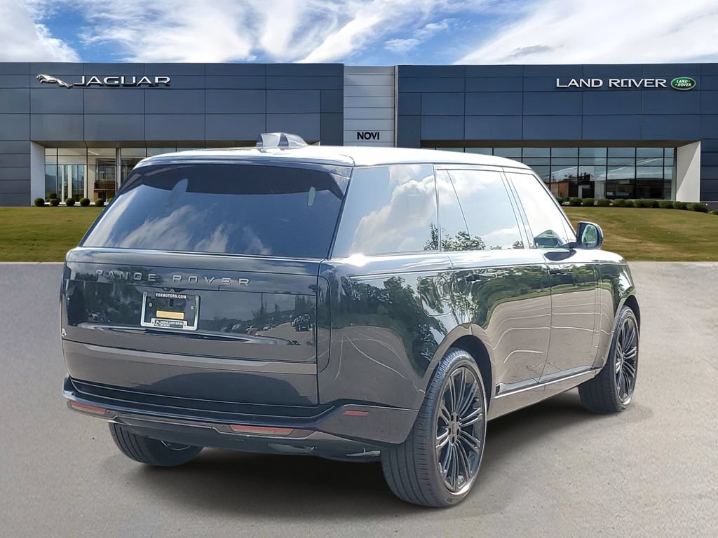New 2026 Land Rover Range Rover Long Wheelbase SE AWD/4WD image 3