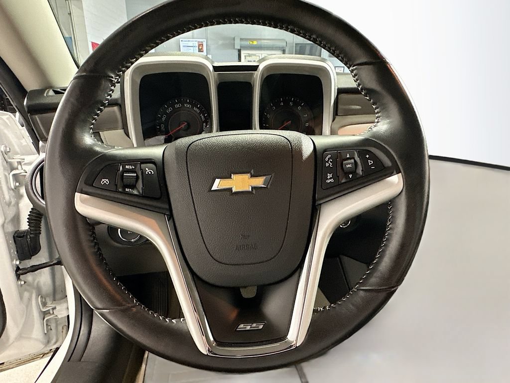 Used 2015 Chevrolet Camaro SS w/ RS Package RWD image 14