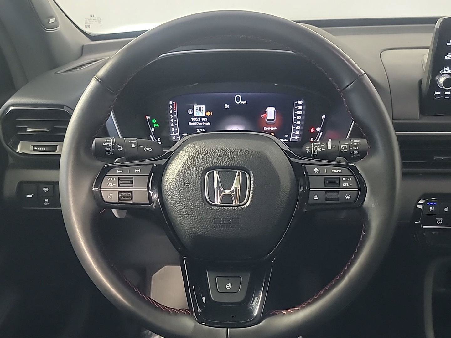 Certified 2025 Honda Pilot Black Edition image 24
