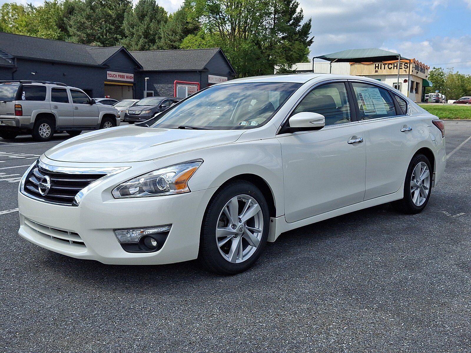 Used 2014 Nissan Altima 2.5 SL w/ Technology Package FWD video 3