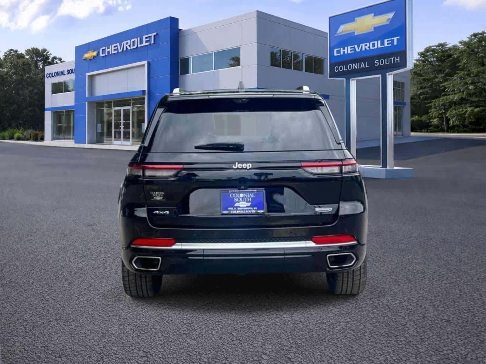 Used 2023 Jeep Grand Cherokee Summit w/ Adv Protech Group IV AWD/4WD image 5