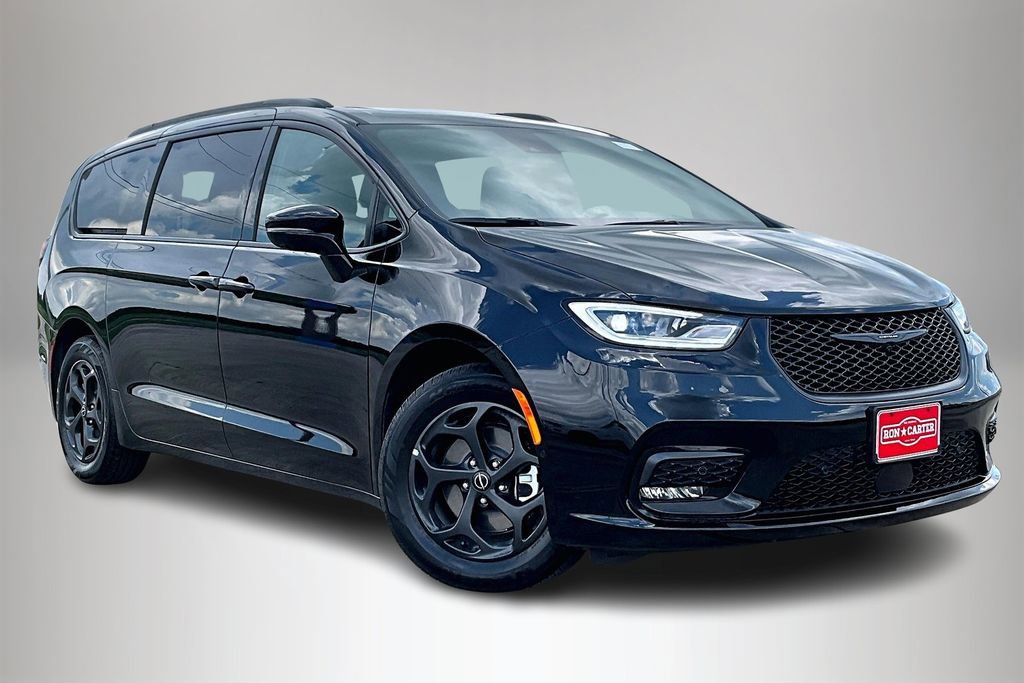 New 2025 Chrysler Pacifica Premium image 1