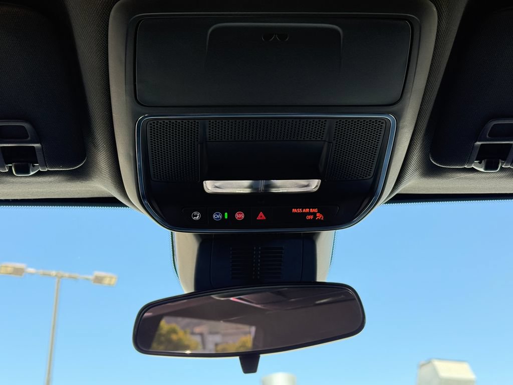 Used 2026 Chevrolet Equinox RS FWD image 23