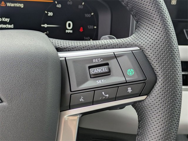 New 2025 Mitsubishi Outlander SE image 18