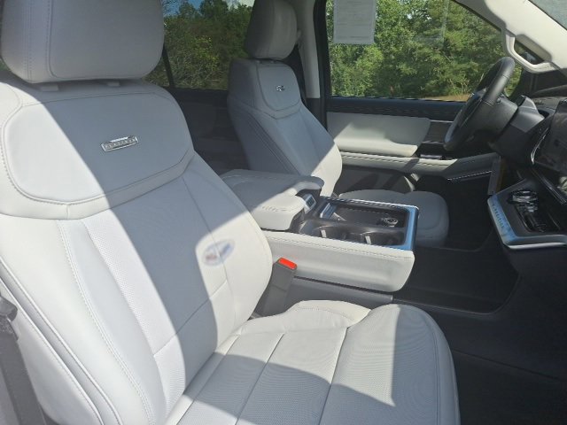 New 2025 Ford Expedition Platinum image 33