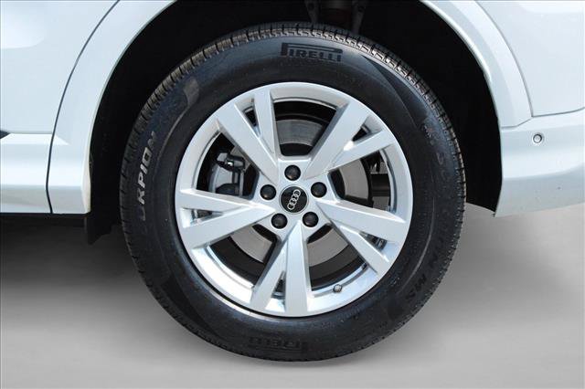 Used 2025 Audi Q5 Premium w/ Convenience Package AWD/4WD image 12