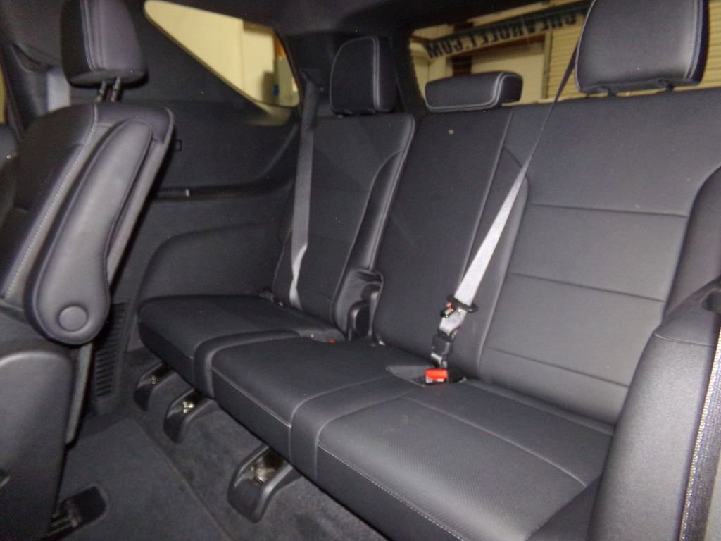 Used 2025 Chevrolet Traverse LT image 14