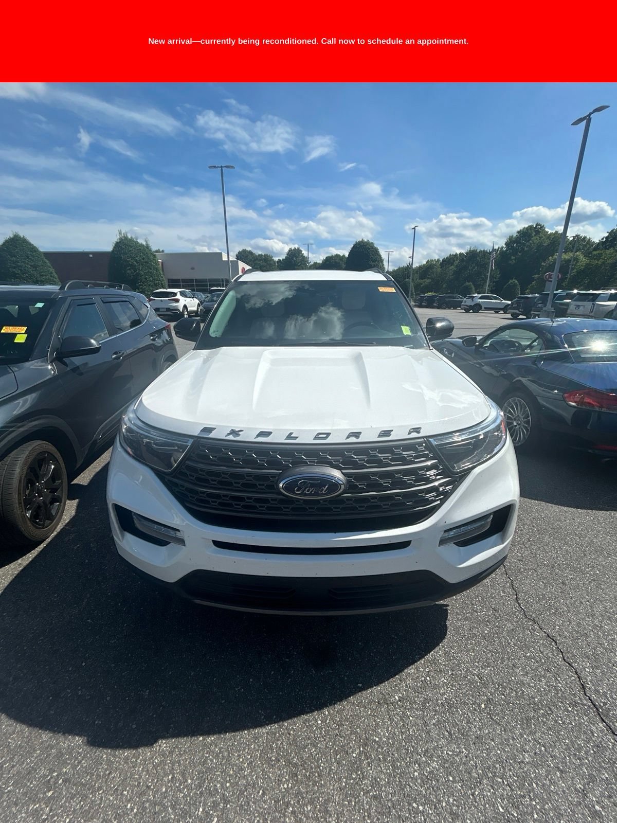 Used 2022 Ford Explorer XLT w/ Equipment Group 202A AWD/4WD image 1