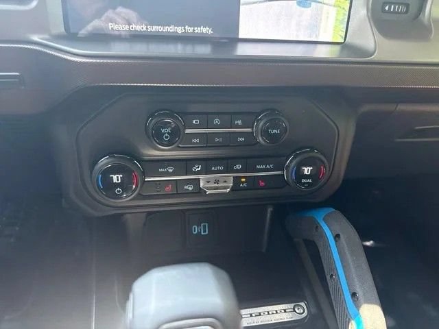 Used 2021 Ford Bronco Outer Banks AWD/4WD image 25
