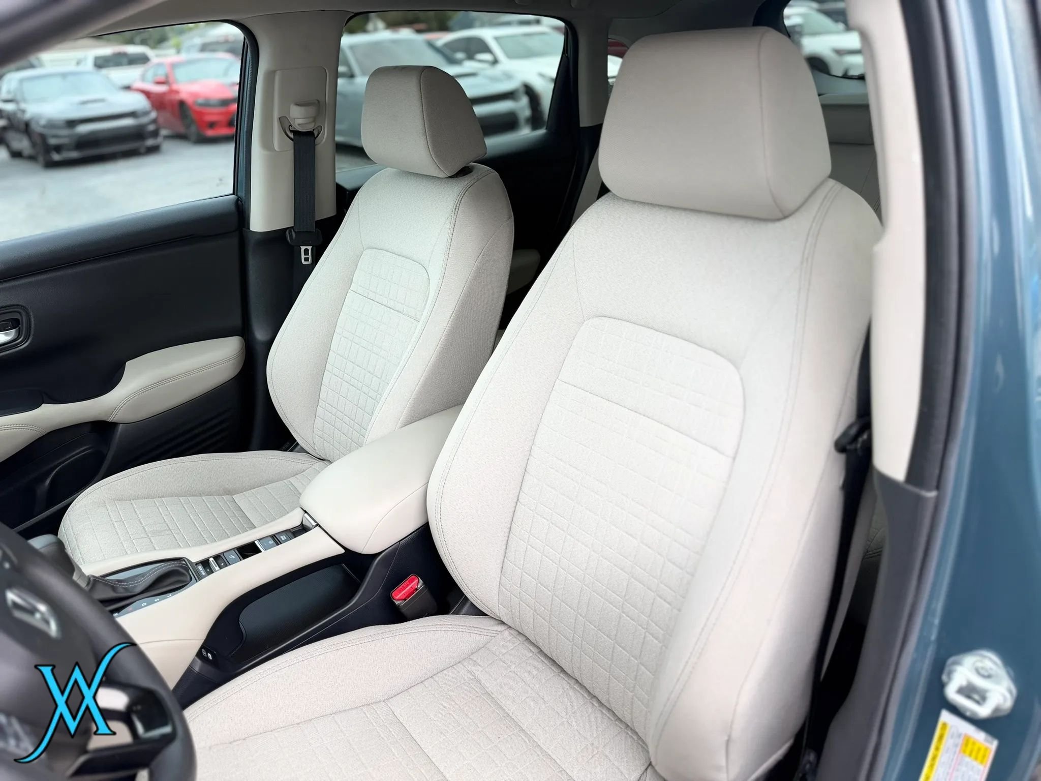 Used 2025 Honda HR-V LX image 14
