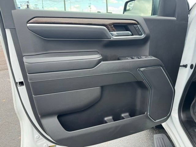 Used 2024 GMC Sierra 1500 Elevation w/ LPO, Elevation Black Package AWD/4WD image 18