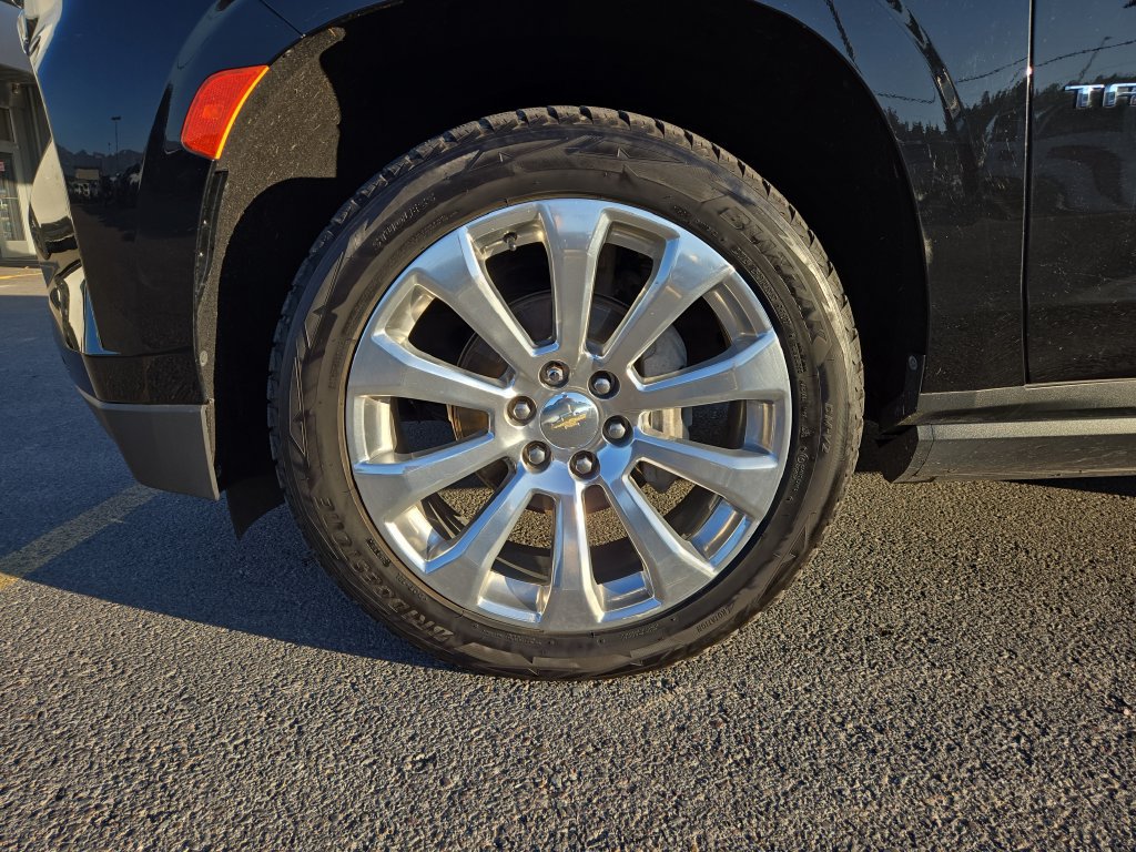 Used 2023 Chevrolet Tahoe Premier AWD/4WD image 10