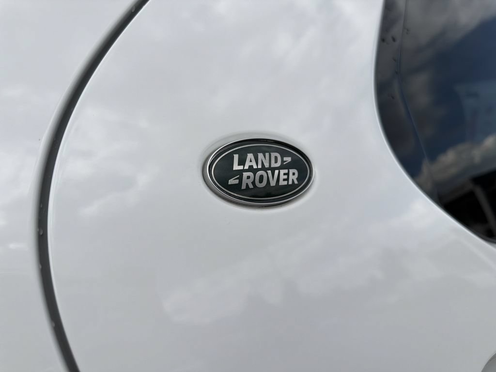 Used 2018 Land Rover Discovery HSE AWD/4WD image 12
