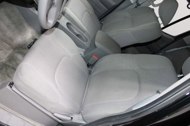 Used 2016 Nissan Frontier SV image 19