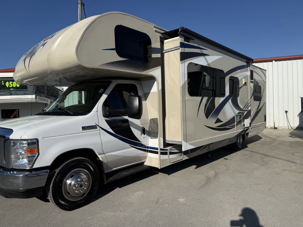 Used 2017 Ford E-450 and Econoline 450 Super Duty w/ Motorhome Prep Package RWD image 6