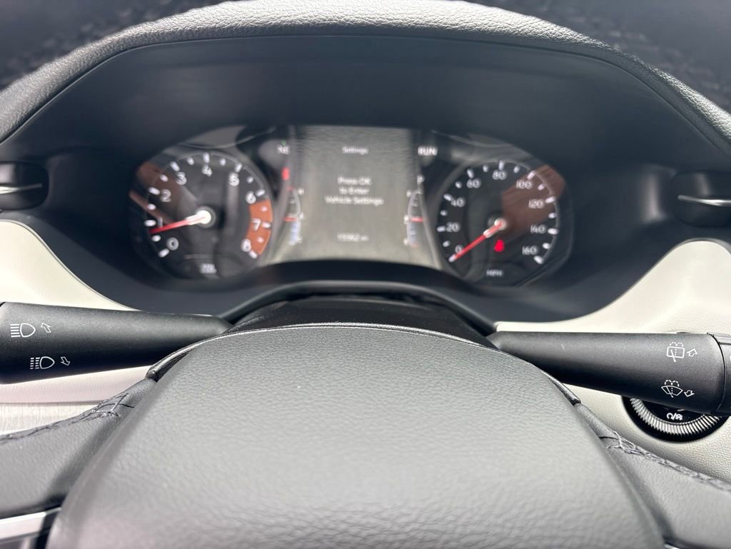 Used 2025 Jeep Compass Limited AWD/4WD image 14