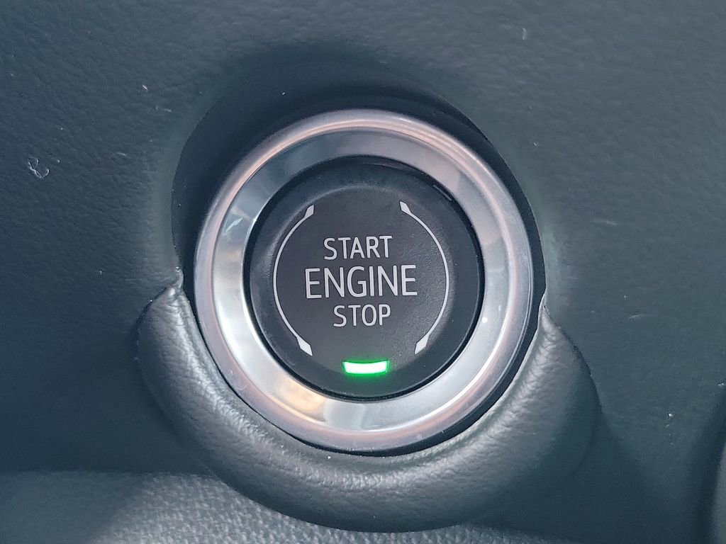 Used 2025 Chevrolet Tahoe LT AWD/4WD image 9