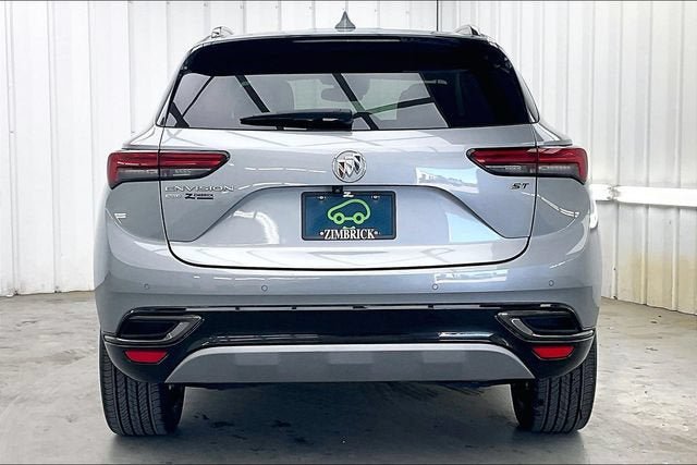 Certified 2023 Buick Envision Preferred w/ Sport Touring Package AWD/4WD image 4