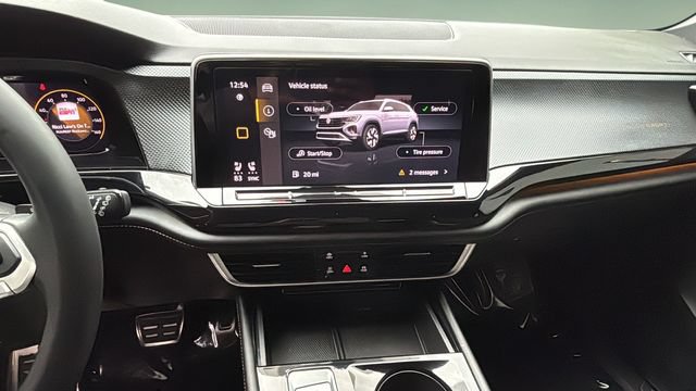 Used 2024 Volkswagen Atlas Cross Sport SEL Premium R-Line AWD/4WD image 26