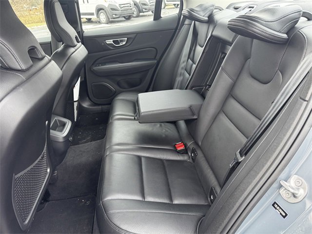 Used 2024 Volvo S60 B5 Plus image 19