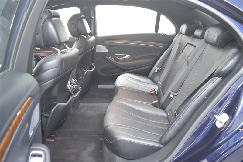 Used 2015 Mercedes-Benz S 550 4MATIC Sedan image 27